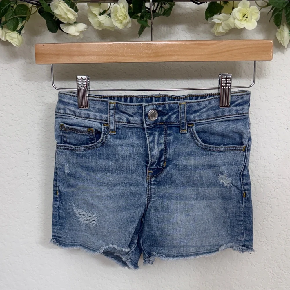 GAP • Light Wash Distressed Denim Cutoff Adjustable Waist Blue Jean Shorts